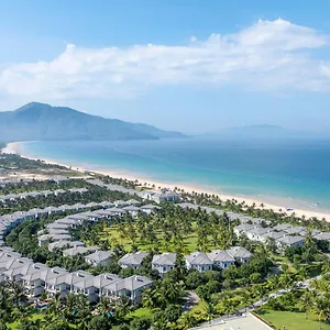 Melia Vinpearl Камрань