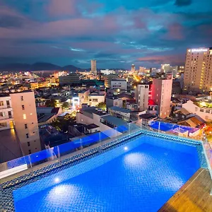 **** Hotel & Vietnam